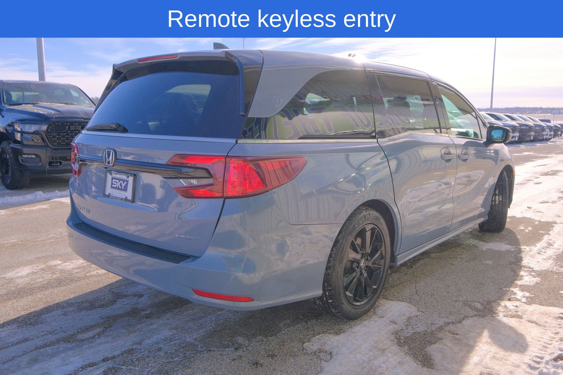Used 2023 Honda Odyssey Sport image 8