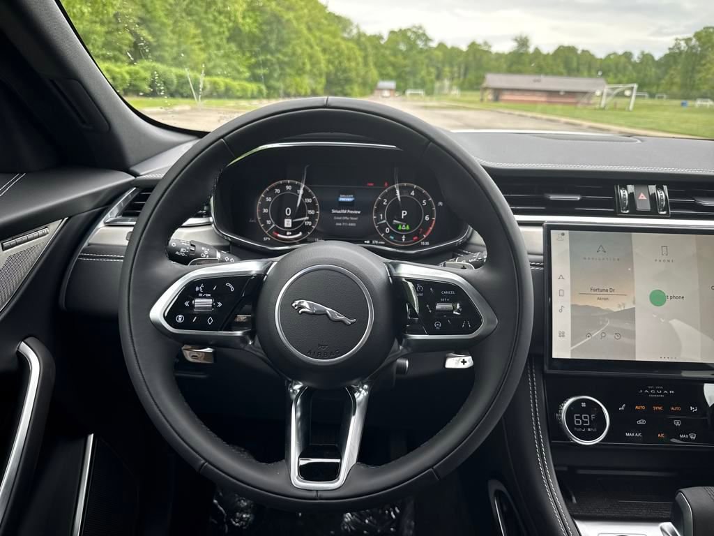New 2026 Jaguar F-PACE R-Dynamic S image 19