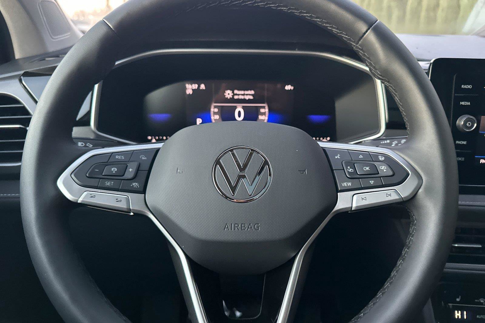 New 2026 Volkswagen Taos SE AWD/4WD image 22