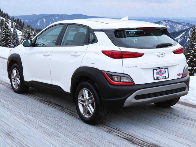 Used 2023 Hyundai Kona SE image 4