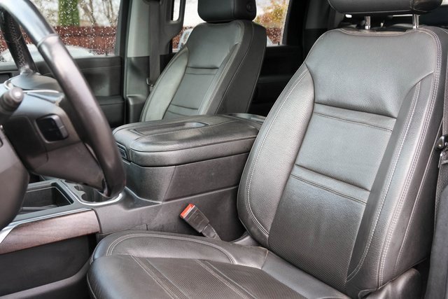 Used 2020 GMC Sierra 3500 Denali w/ Denali Ultimate Package image 14