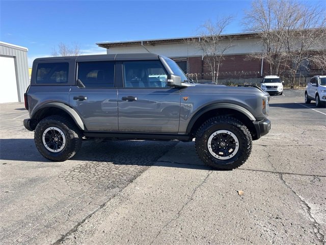 Used 2023 Ford Bronco Badlands video 2