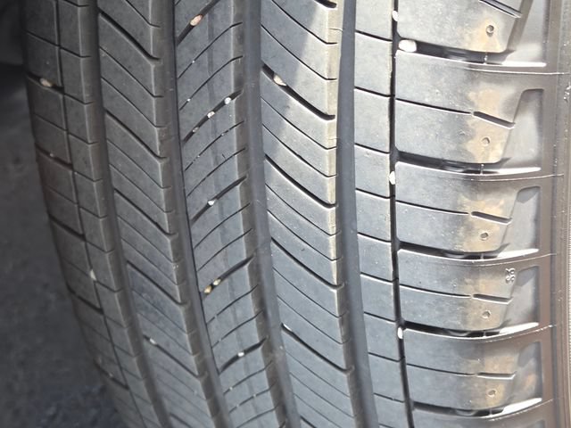 Used 2024 Chevrolet Equinox LT FWD image 9