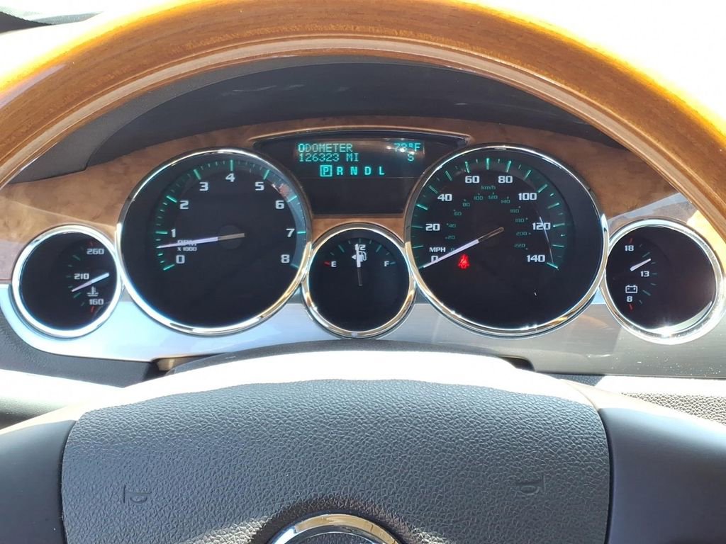 Used 2011 Buick Enclave CXL FWD image 16