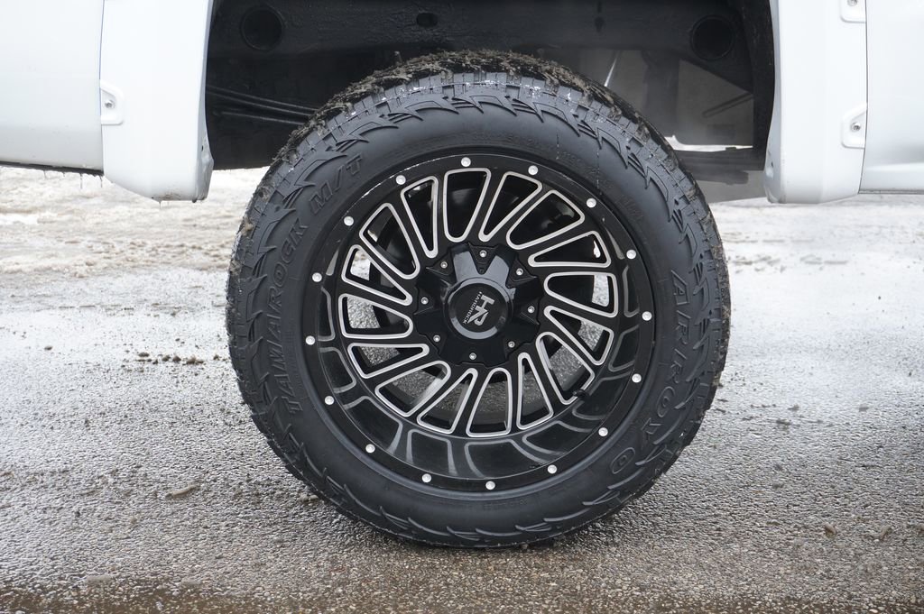 Used 2017 Chevrolet Silverado 1500 LT w/ All Star Edition image 12