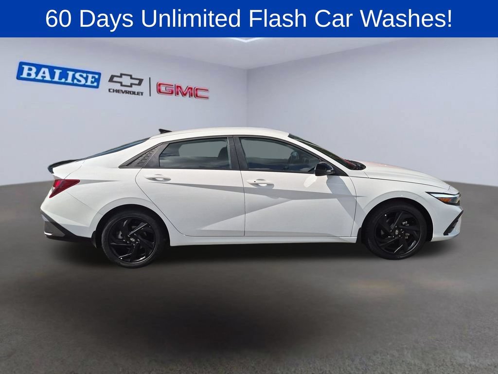 Used 2026 Hyundai Elantra Sport FWD image 2