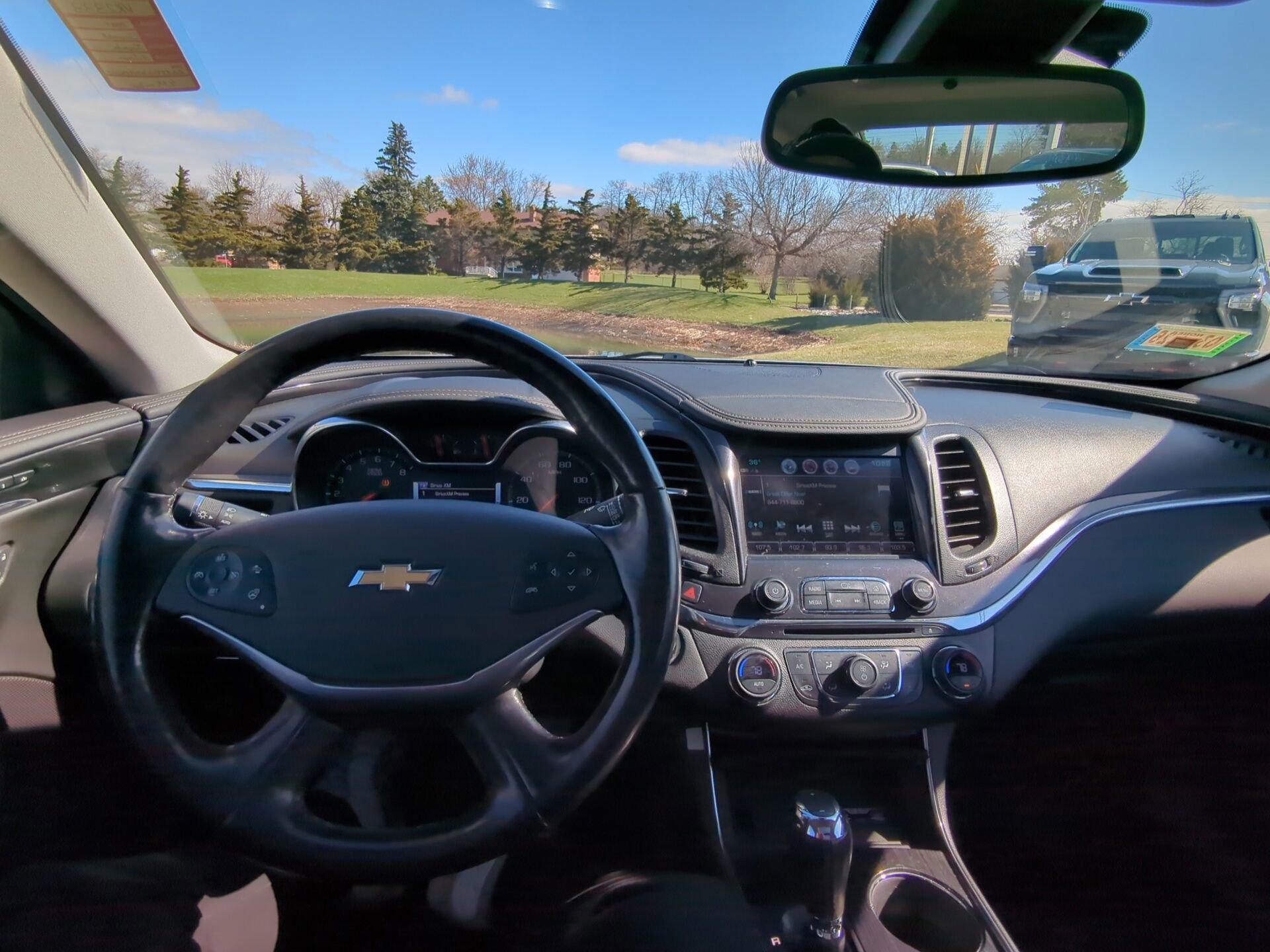 Used 2017 Chevrolet Impala Premier w/ Enhanced Convenience Package image 23