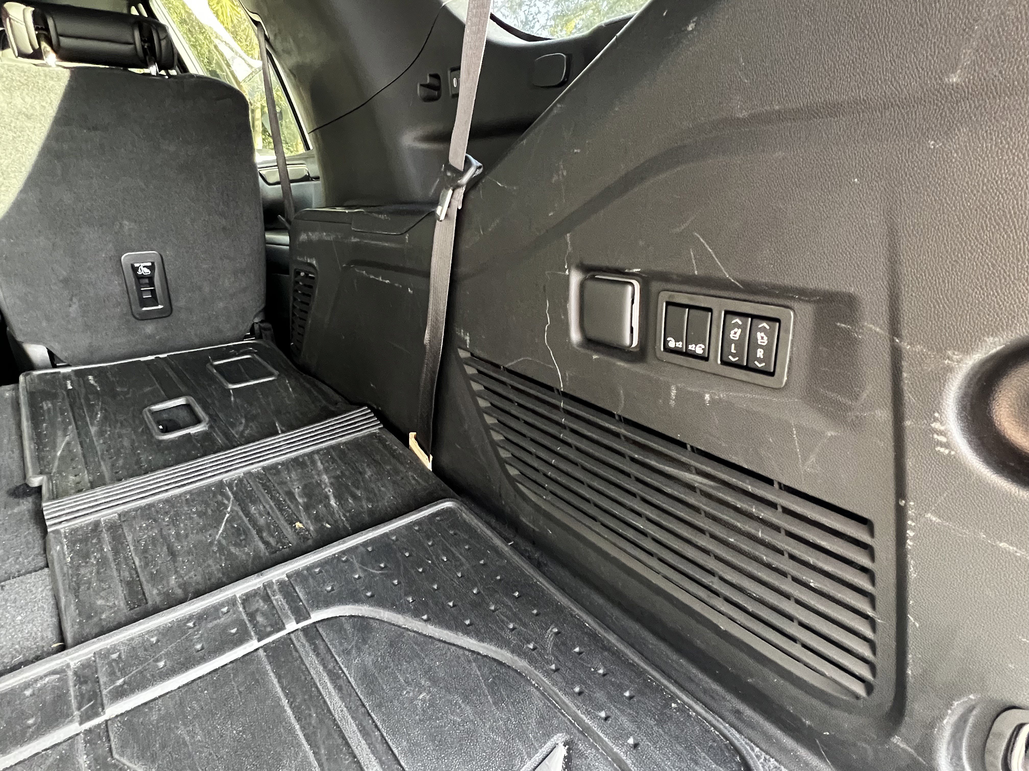 Used 2022 Chevrolet Tahoe RST w/ Luxury Package image 54