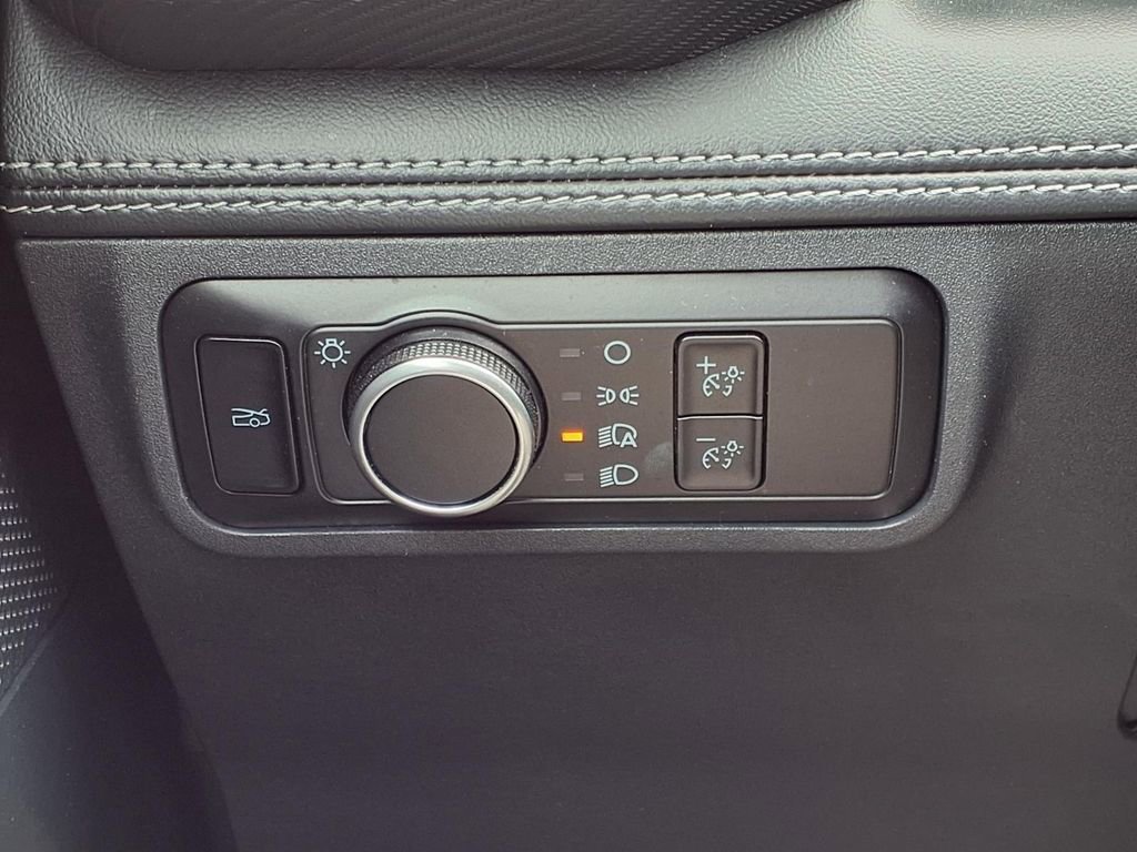 Used 2024 Ford Mustang Premium image 17