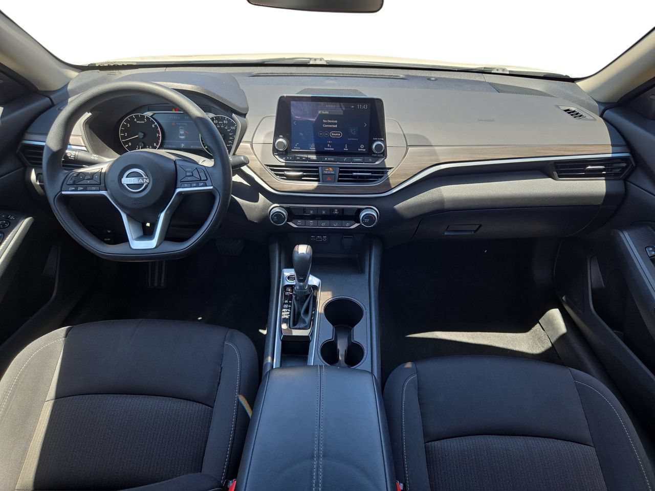 Certified 2025 Nissan Altima 2.5 SV FWD image 9