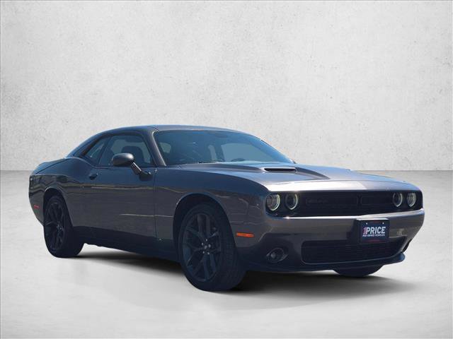 Used 2020 Dodge Challenger SXT w/ Blacktop Package RWD image 3