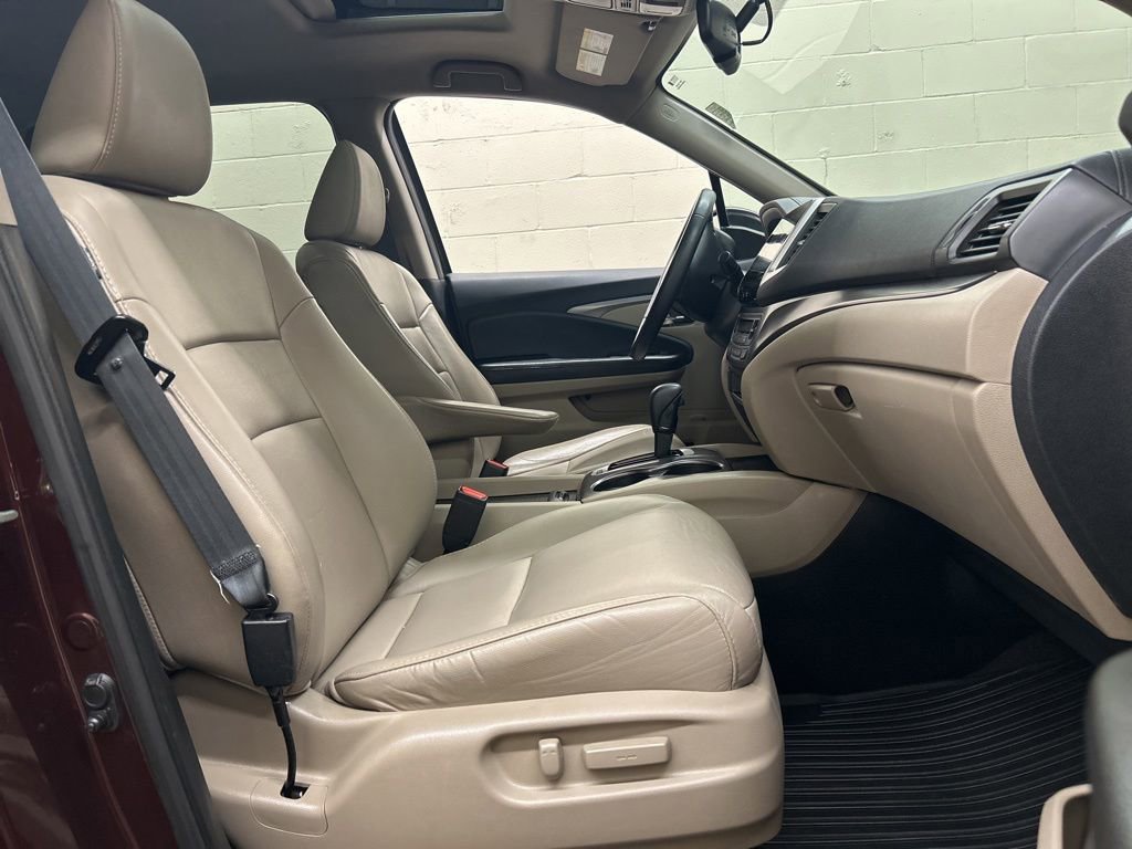 Used 2017 Honda Pilot EX-L image 12