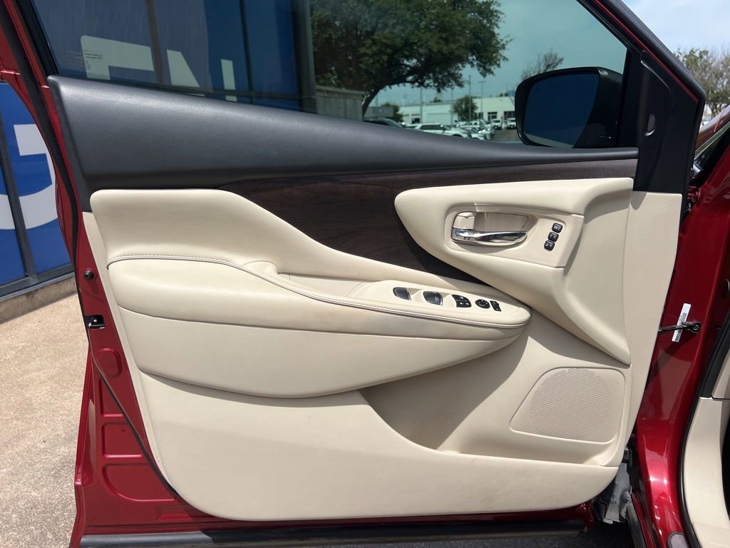 Used 2019 Nissan Murano Platinum w/ Cargo Package FWD image 23
