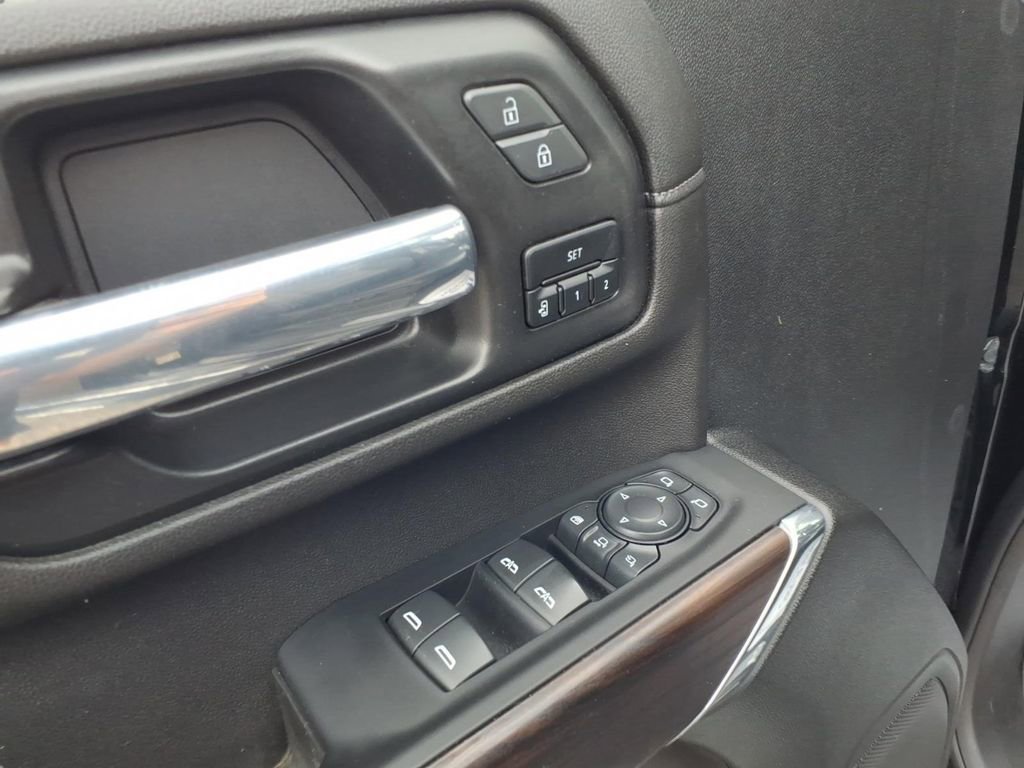 Used 2022 GMC Sierra 2500 SLT w/ SLT Convenience Package AWD/4WD image 17