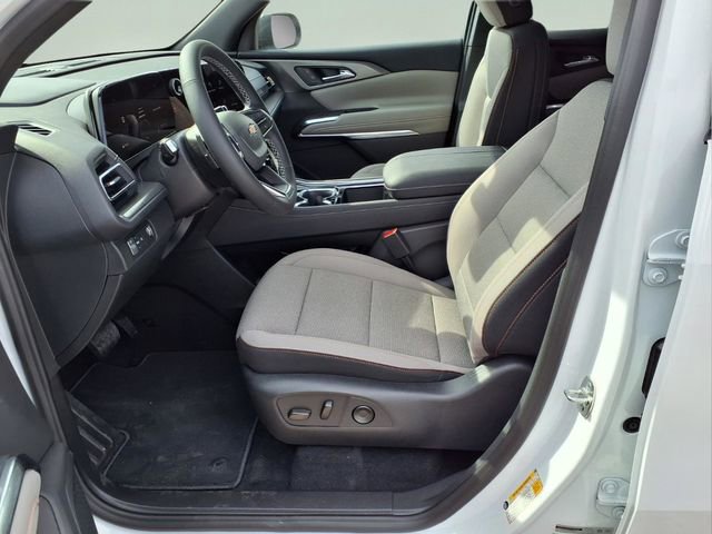 New 2026 Chevrolet Traverse LT w/ Driver Confidence Package image 24