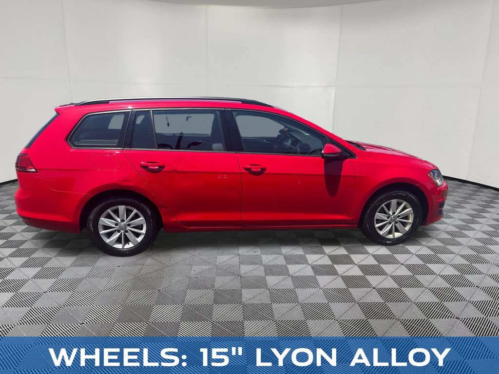 Used 2017 Volkswagen Golf S FWD image 6