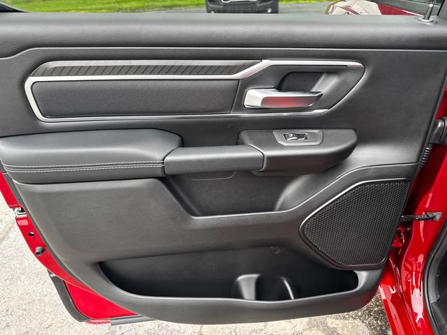 New 2026 RAM 1500 4x4 Crew Cab image 18