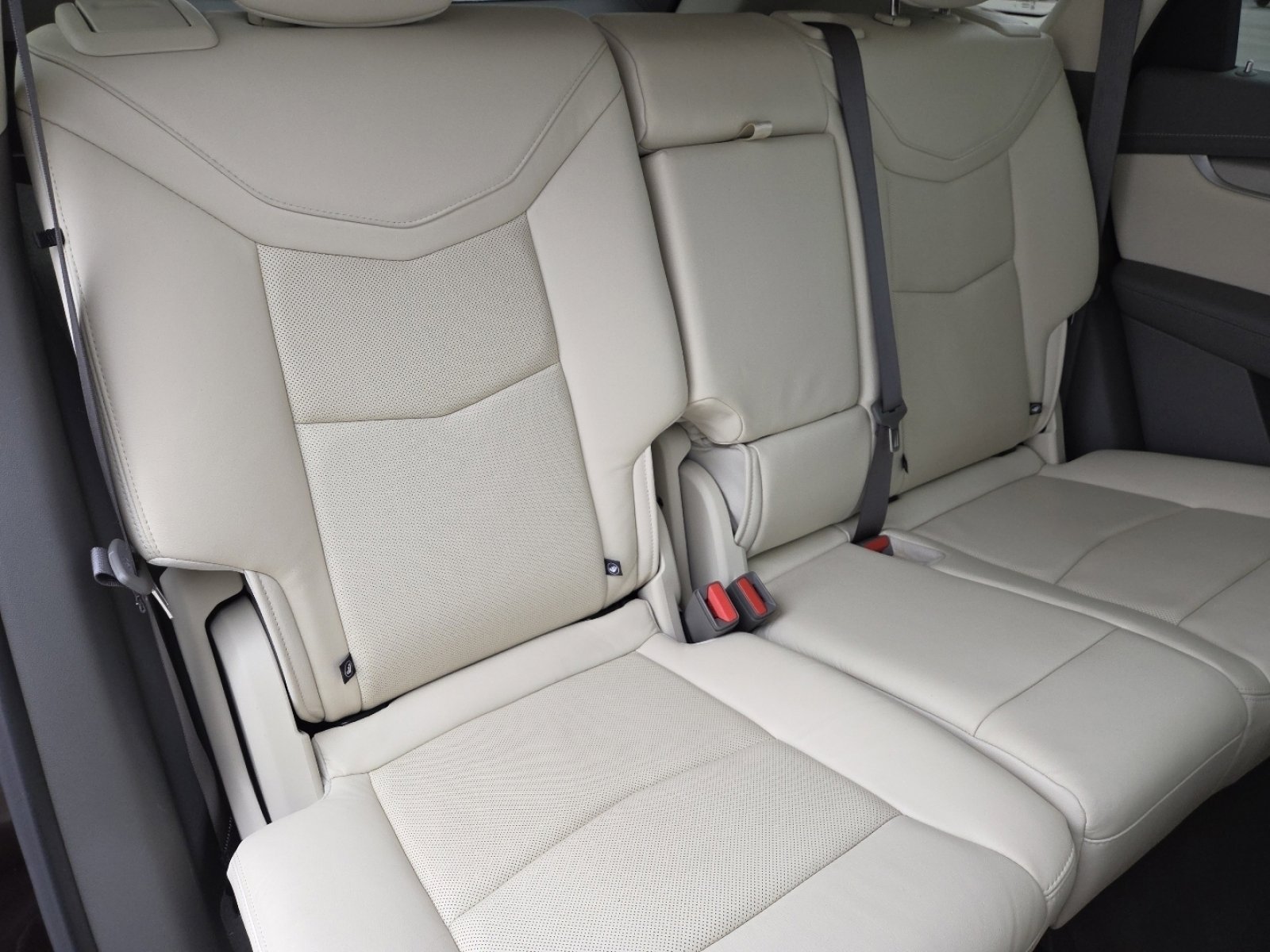 Used 2020 Cadillac XT5 Premium Luxury image 23