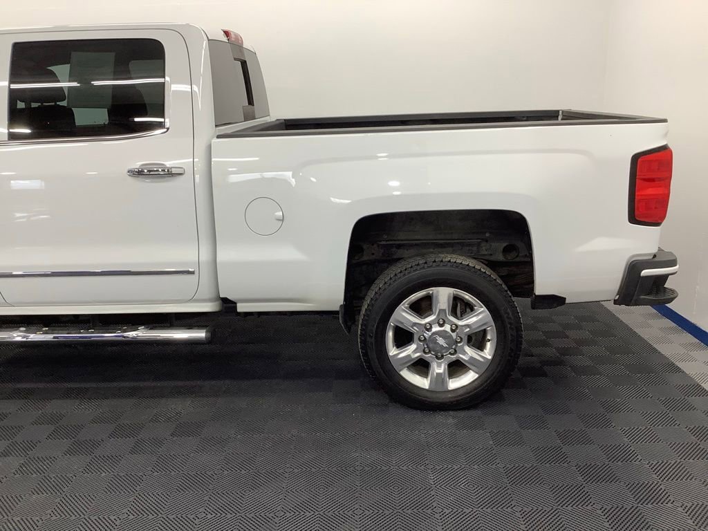 Used 2018 Chevrolet Silverado 2500 LTZ w/ Duramax Plus Package AWD/4WD image 4