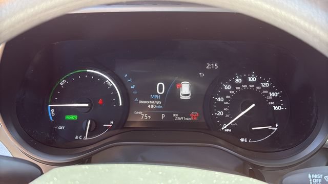 Certified 2025 Toyota Sienna LE FWD image 14