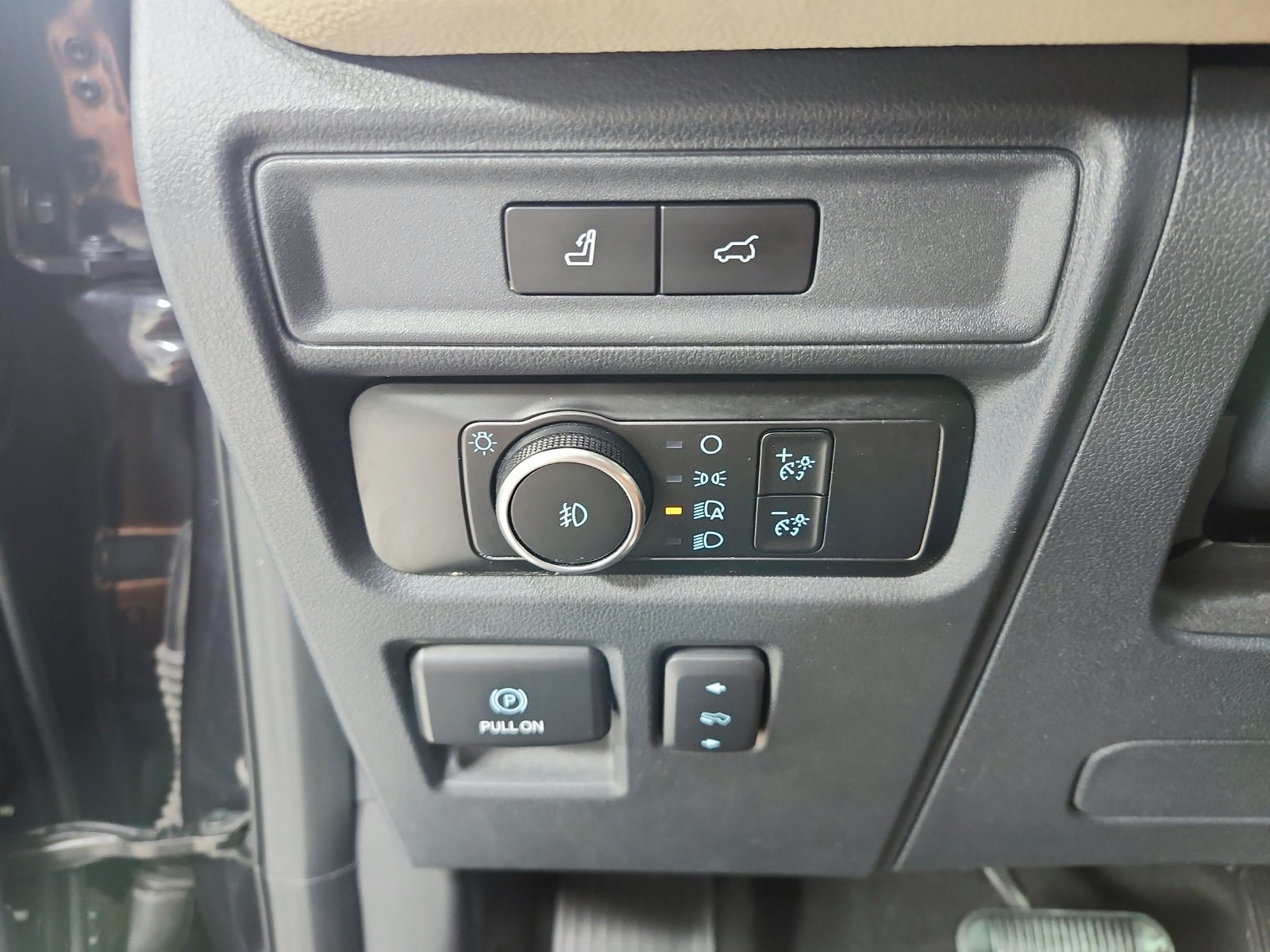 Used 2024 Ford Expedition Limited RWD image 26