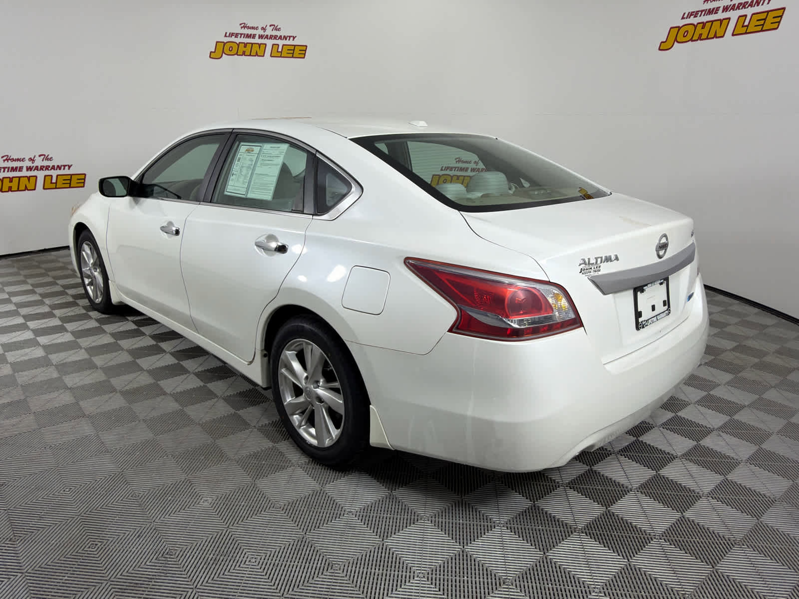 Used 2013 Nissan Altima 2.5 SV FWD image 3