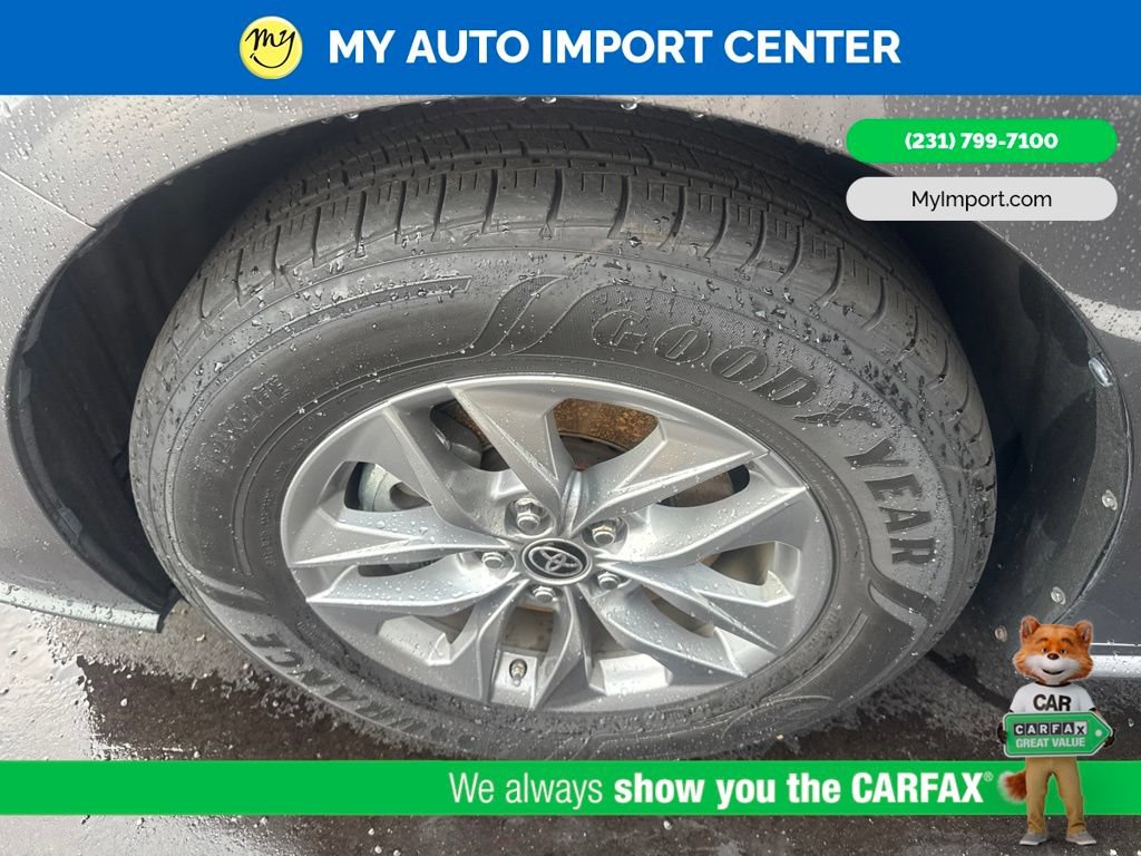 Used 2021 Toyota Sienna XLE w/ XLE Plus Package AWD/4WD image 7