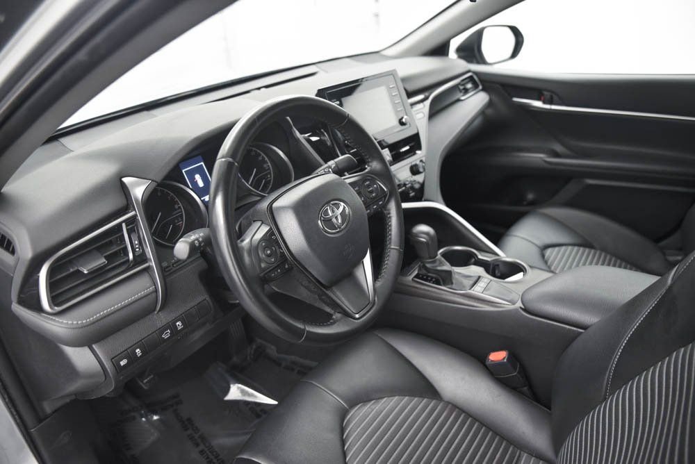 Used 2023 Toyota Camry SE image 17