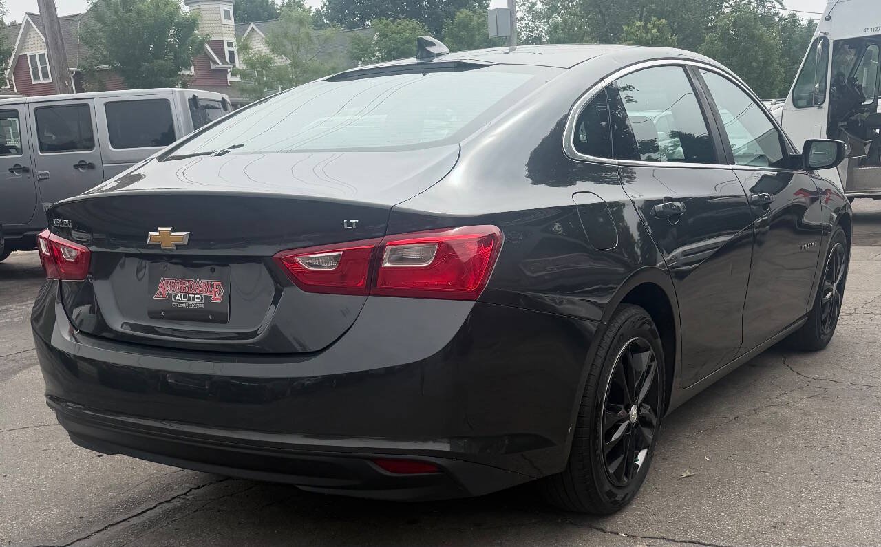 Used 2017 Chevrolet Malibu LT FWD image 11