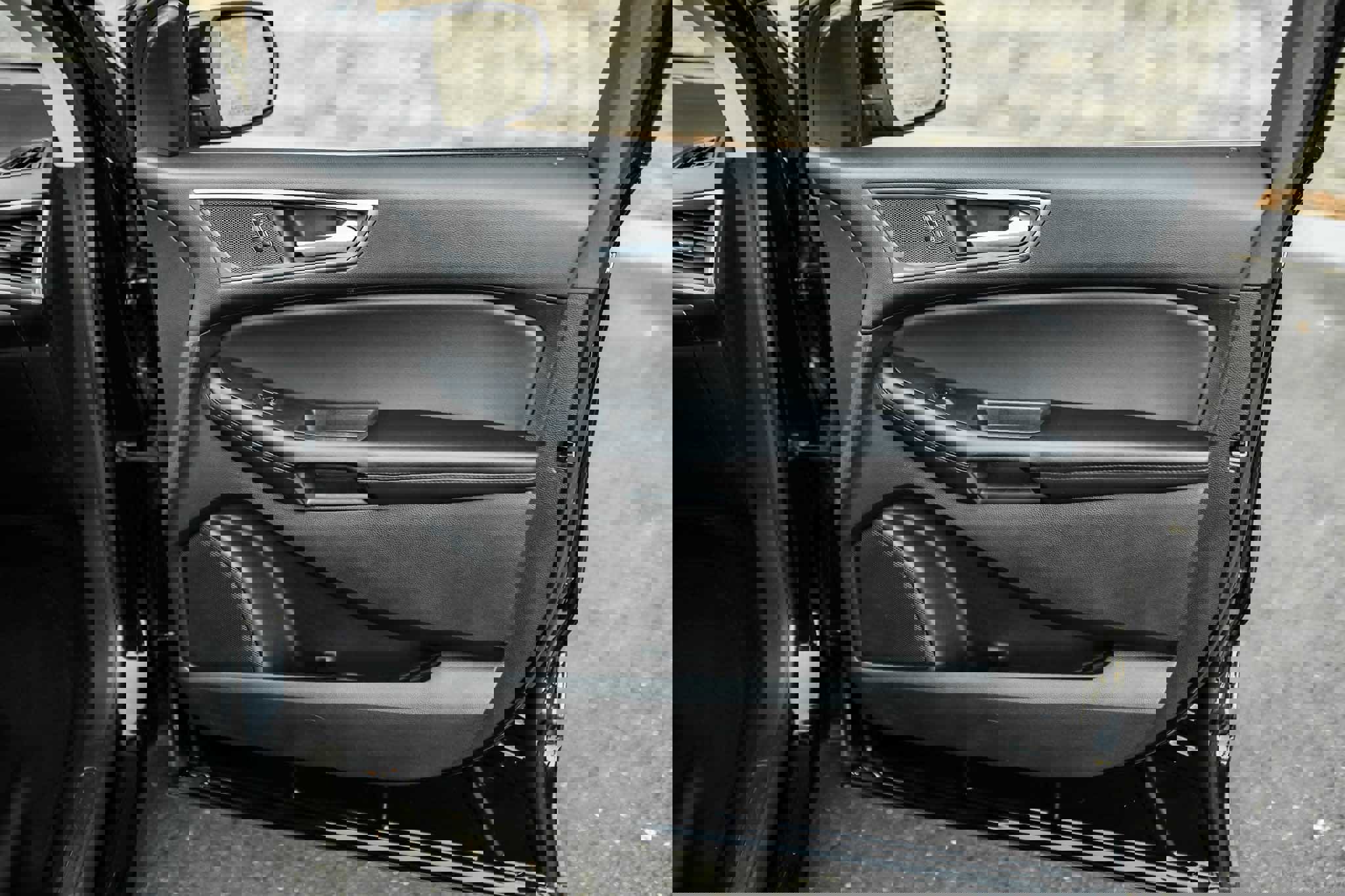 Used 2023 Ford Edge SEL image 14