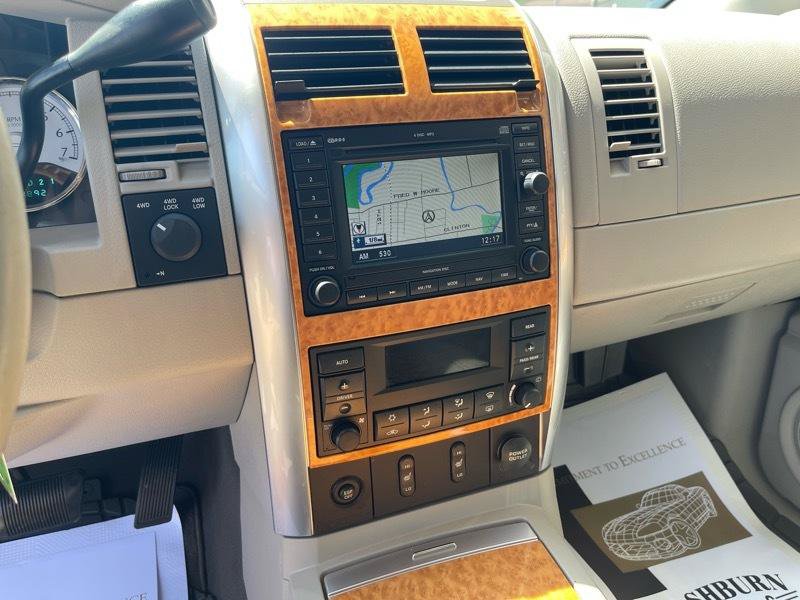 Used 2007 Chrysler Aspen Limited AWD/4WD image 35