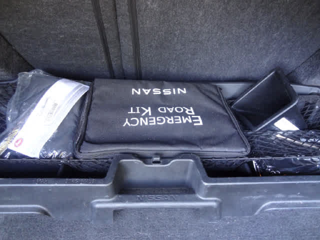 Used 2024 Nissan Altima 2.5 SV FWD image 9