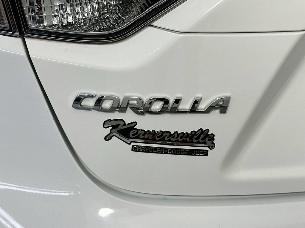 Used 2023 Toyota Corolla LE FWD image 25