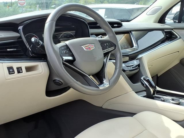 Certified 2023 Cadillac XT6 Premium Luxury AWD/4WD image 12