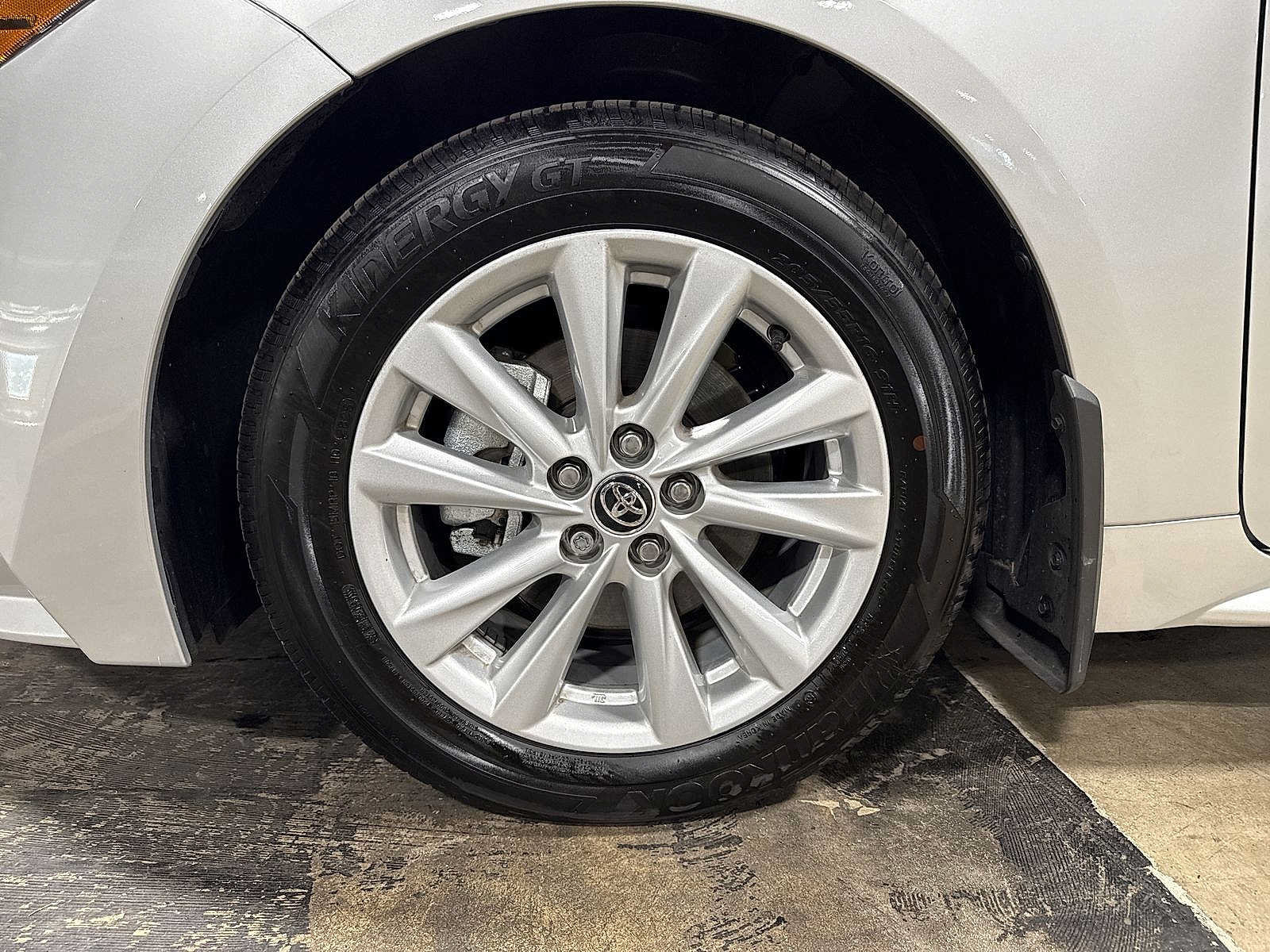Used 2026 Toyota Corolla LE w/ LE Premium Package FWD image 10
