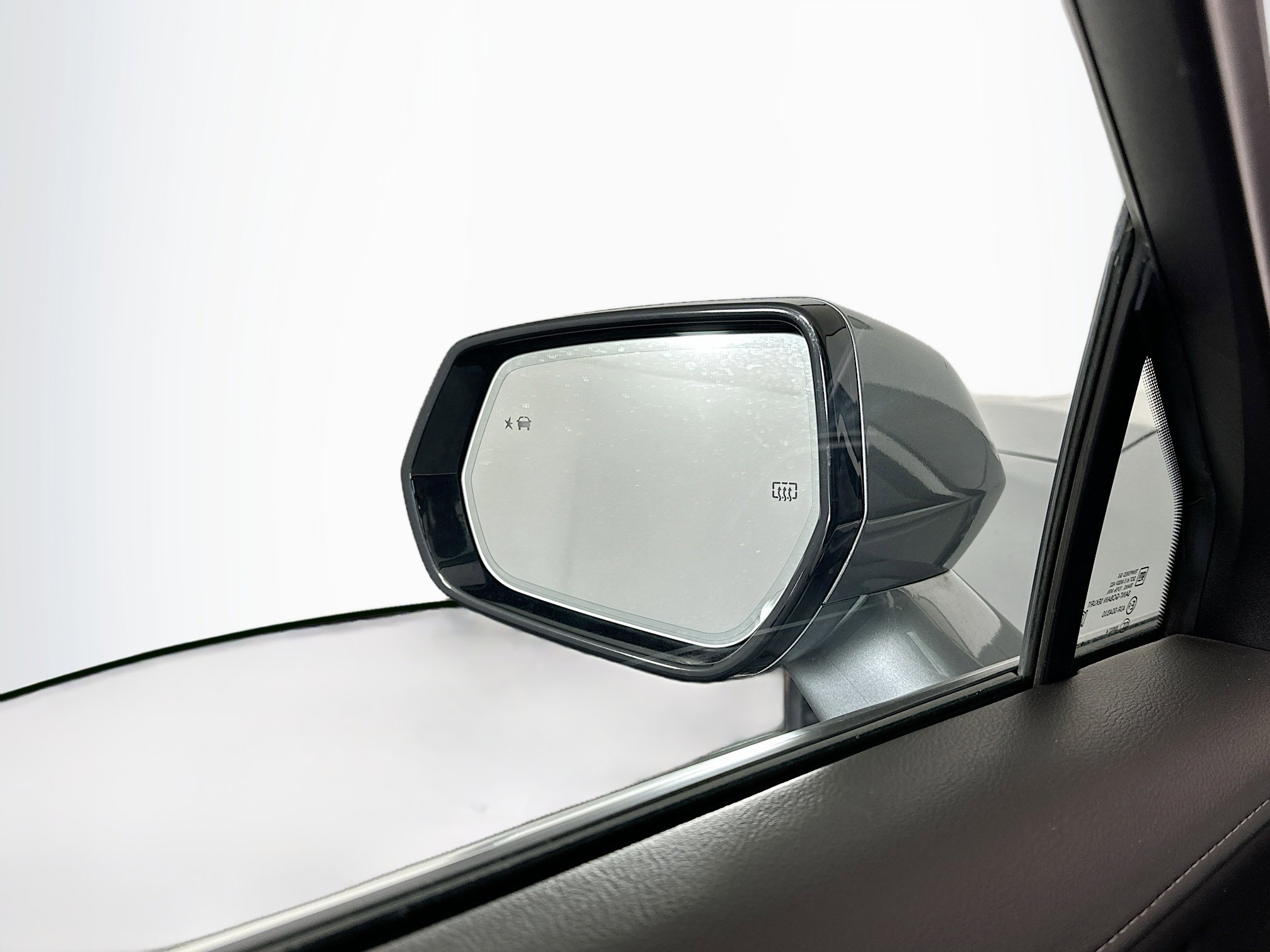 Used 2024 Cadillac XT4 Premium Luxury image 16