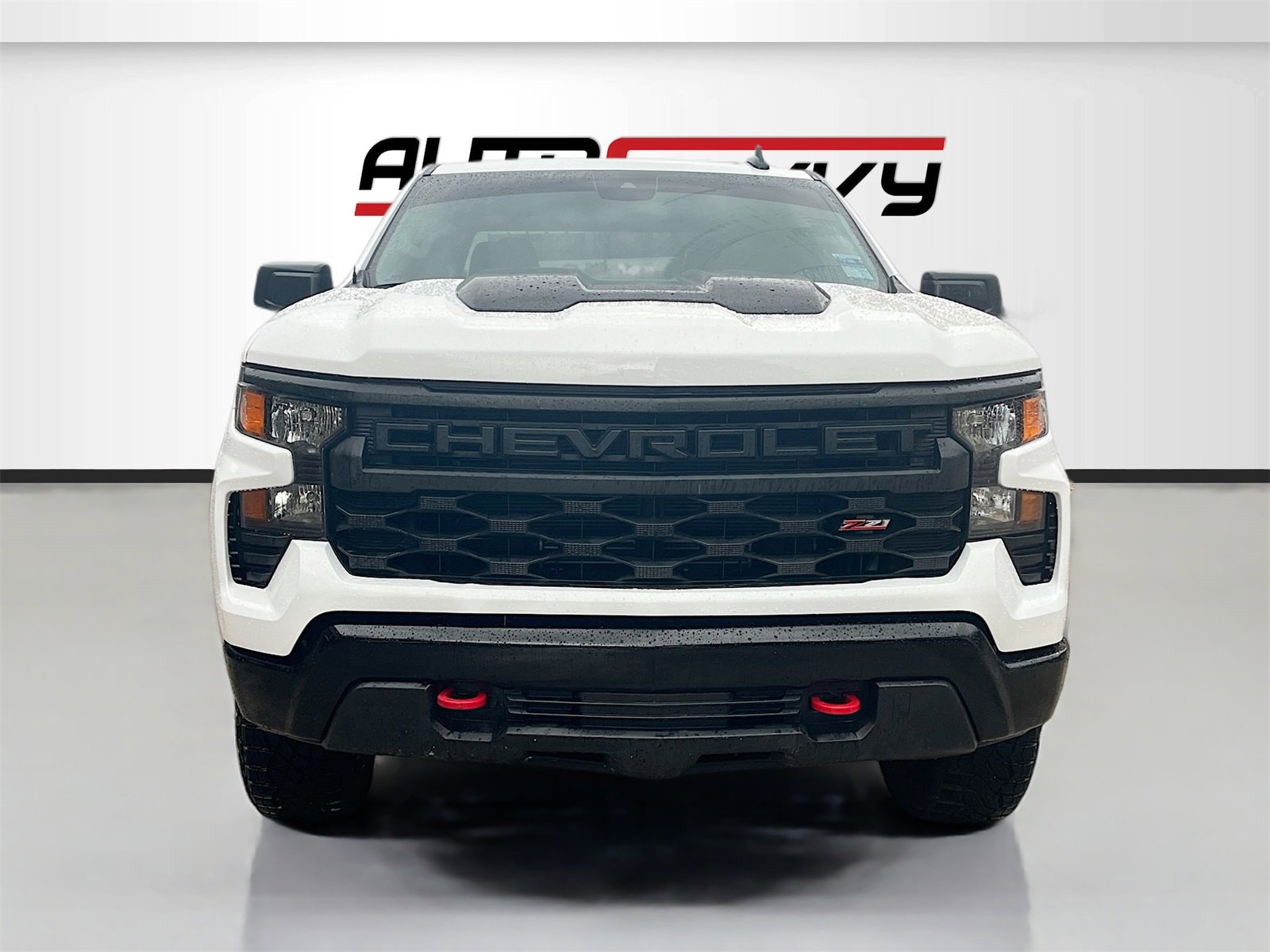 Used 2024 Chevrolet Silverado 1500 Custom Trail Boss image 2