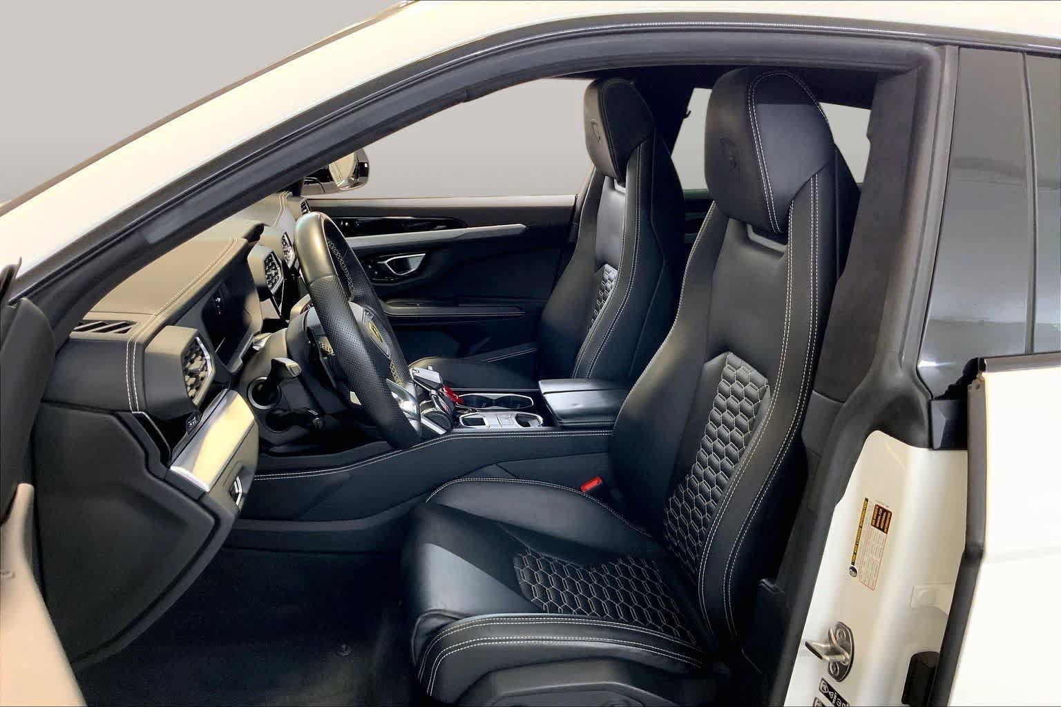 Used 2020 Lamborghini Urus AWD/4WD image 7