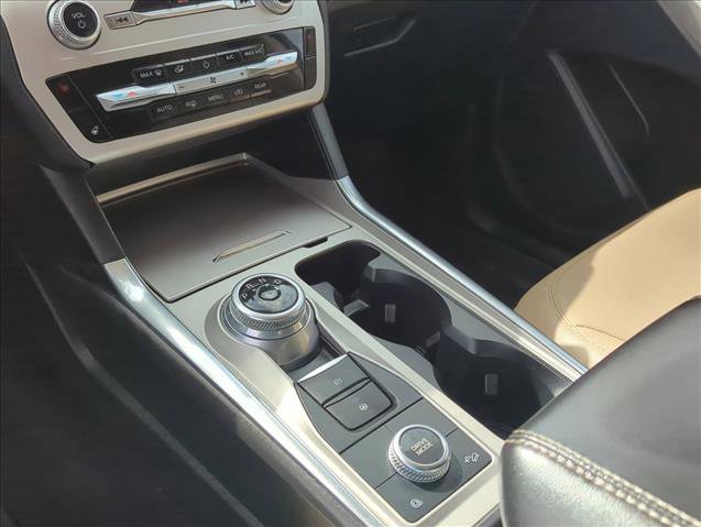 Used 2022 Ford Explorer XLT w/ Equipment Group 202A image 15