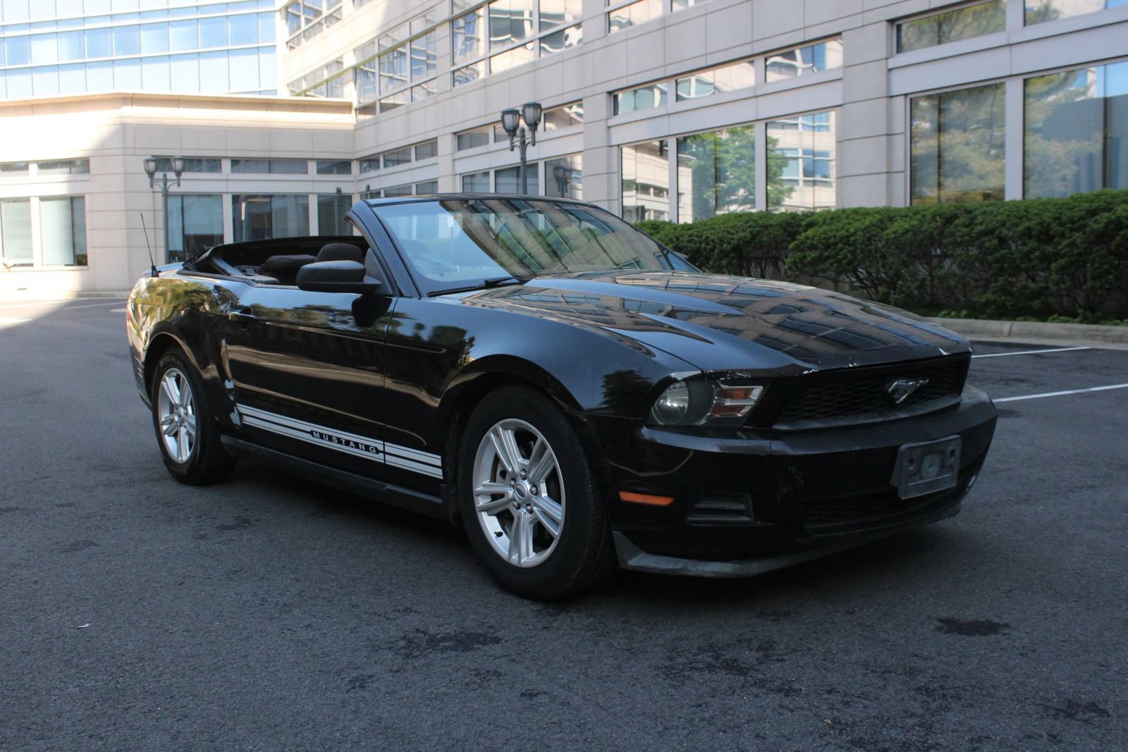 Used 2012 Ford Mustang Convertible w/ Security Pkg RWD image 1