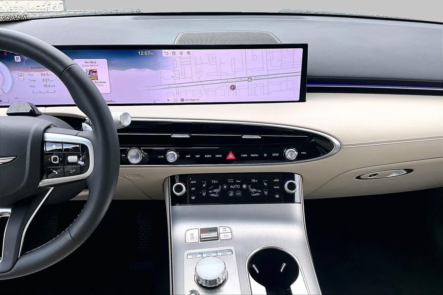 Used 2026 Genesis GV70 2.5T Advanced AWD/4WD image 7