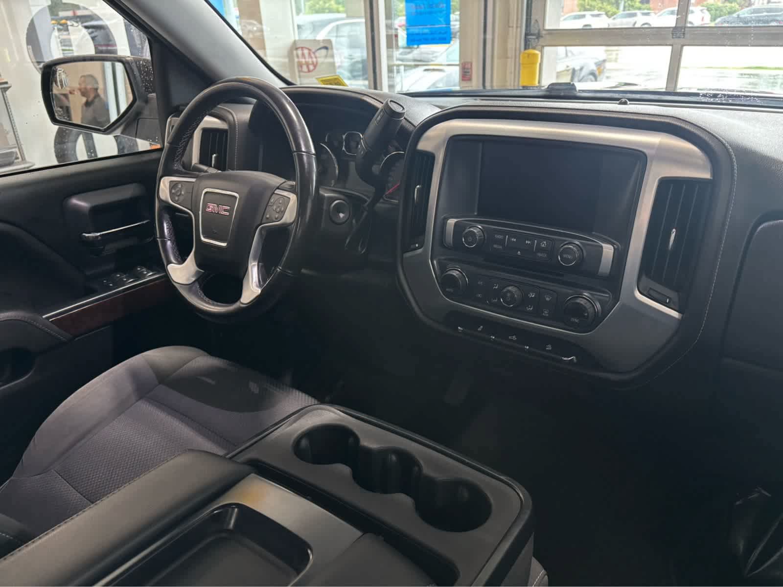 Used 2018 GMC Sierra 1500 SLE w/ SLE Value Package AWD/4WD image 10