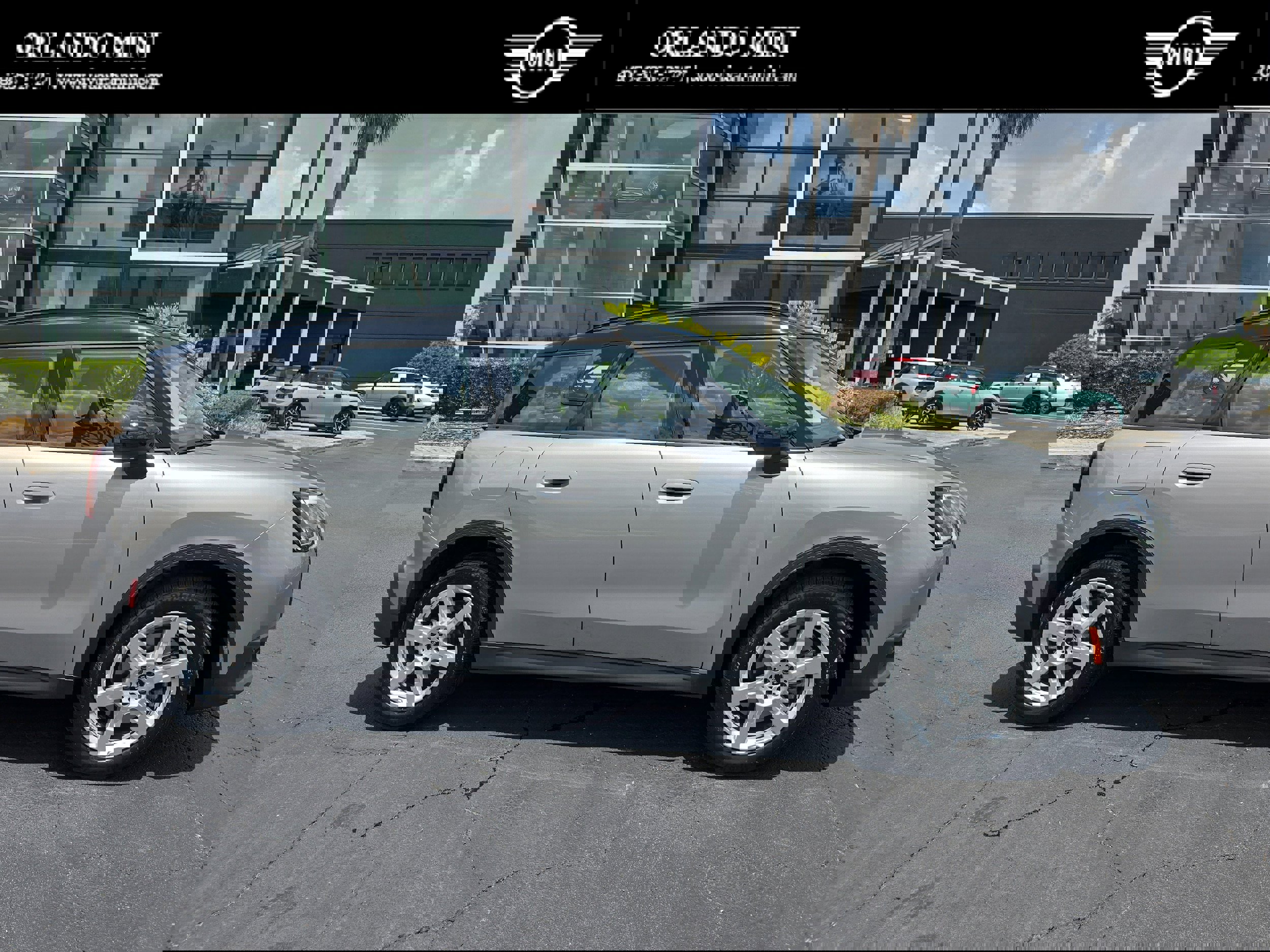 Used 2025 MINI Cooper Countryman S image 1