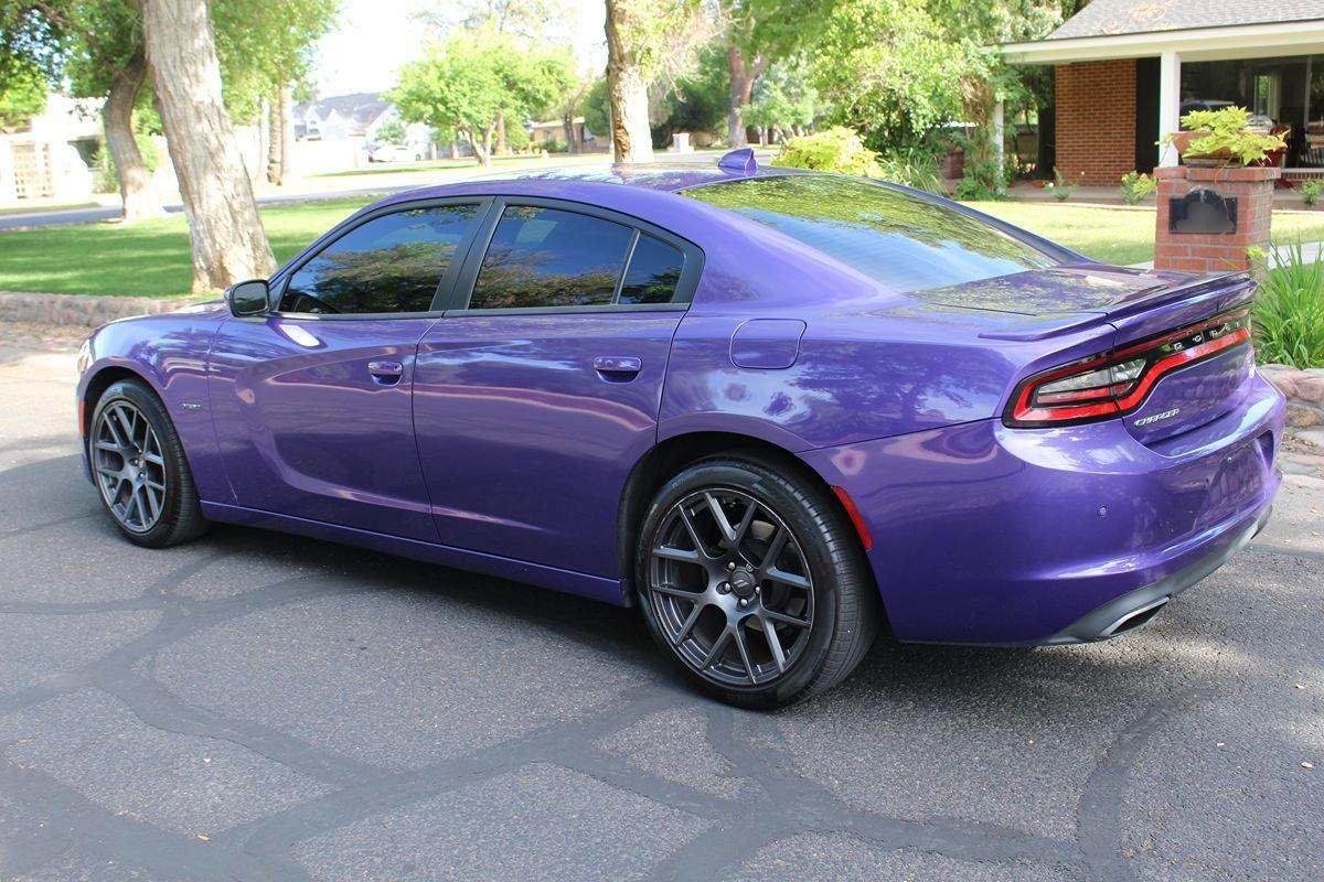 Used 2018 Dodge Charger R/T w/ Plus Group RWD image 33