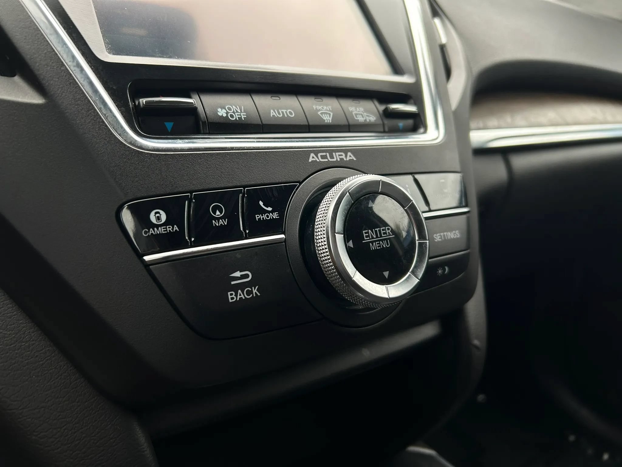 Used 2018 Acura MDX FWD w/ Advance Package image 26
