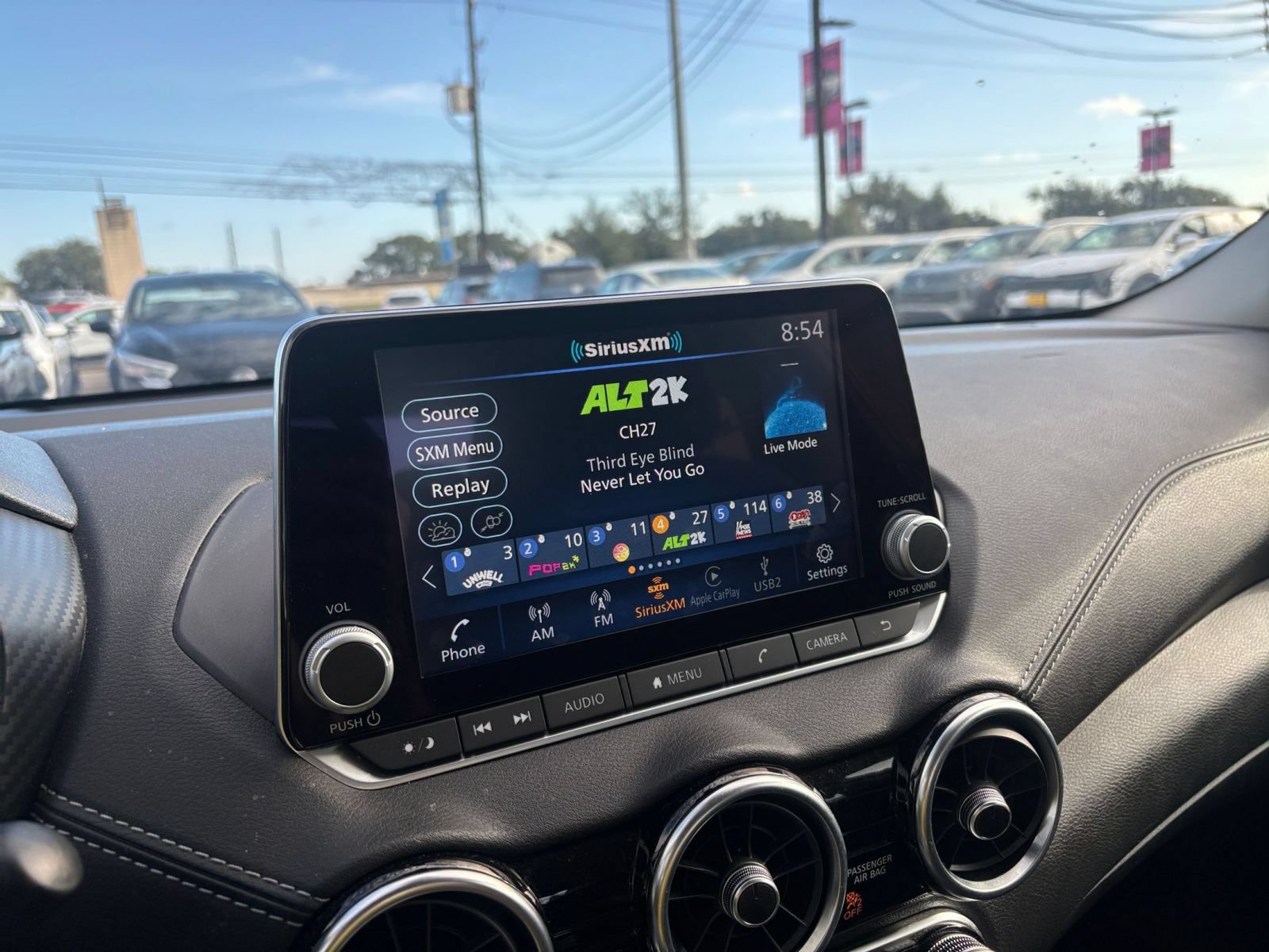 Used 2025 Nissan Sentra SV FWD image 19