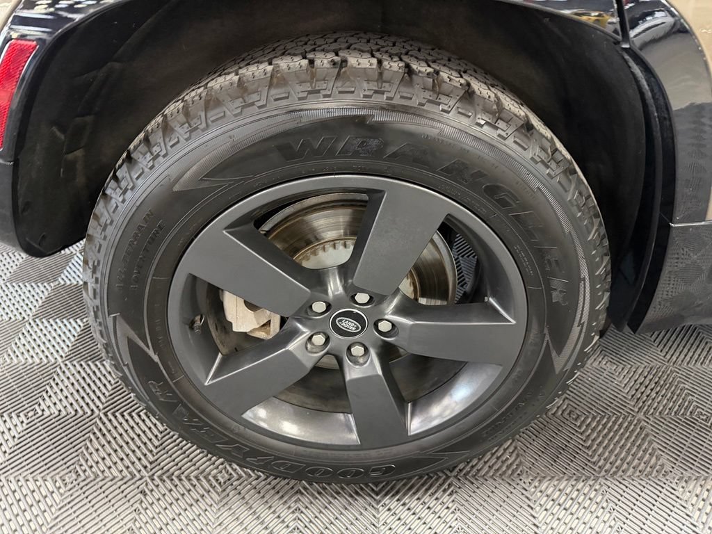 Used 2022 Land Rover Defender 110 X-Dynamic HSE AWD/4WD image 19