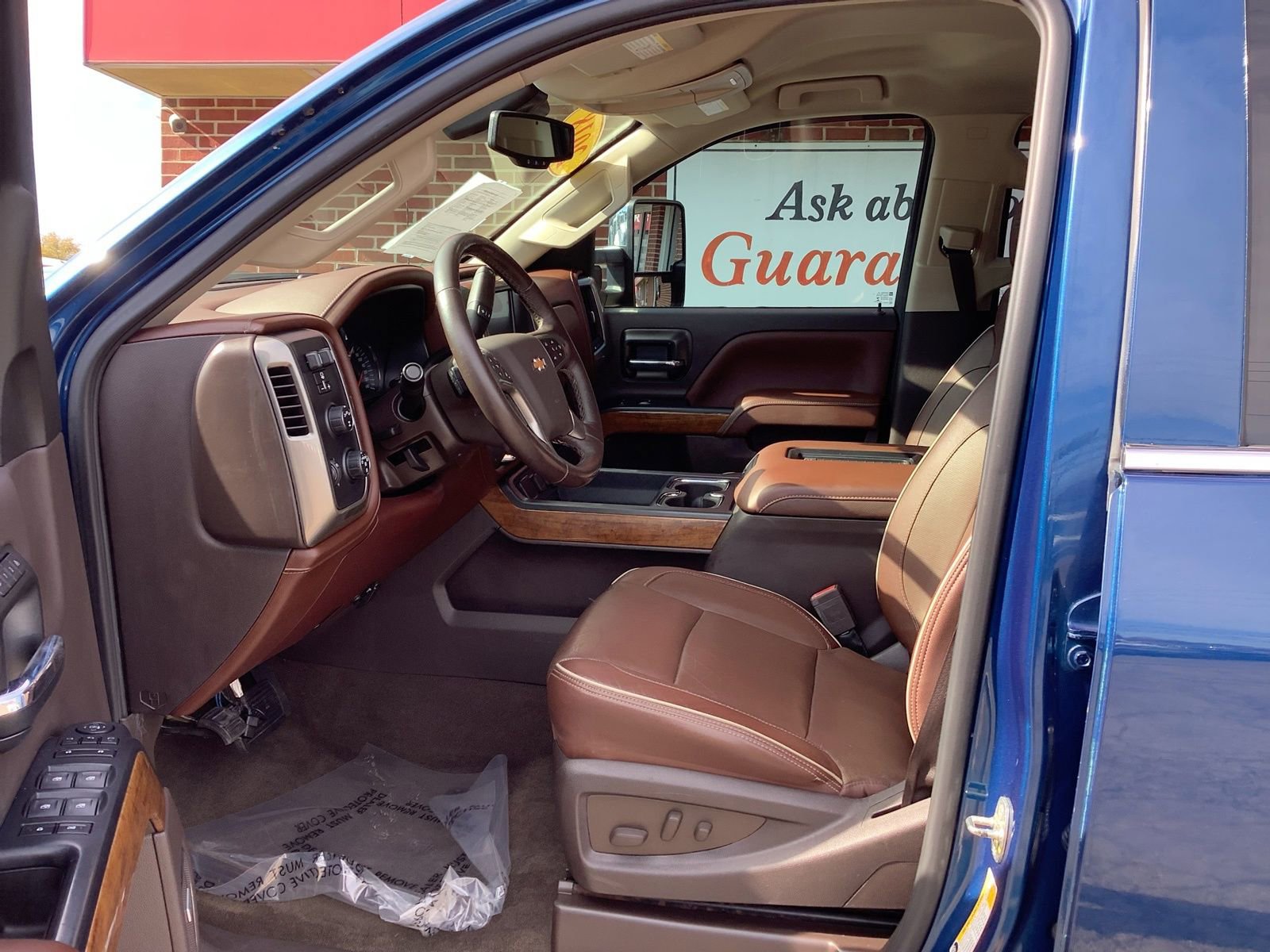 Used 2018 Chevrolet Silverado 2500 High Country w/ Duramax Plus Package image 9