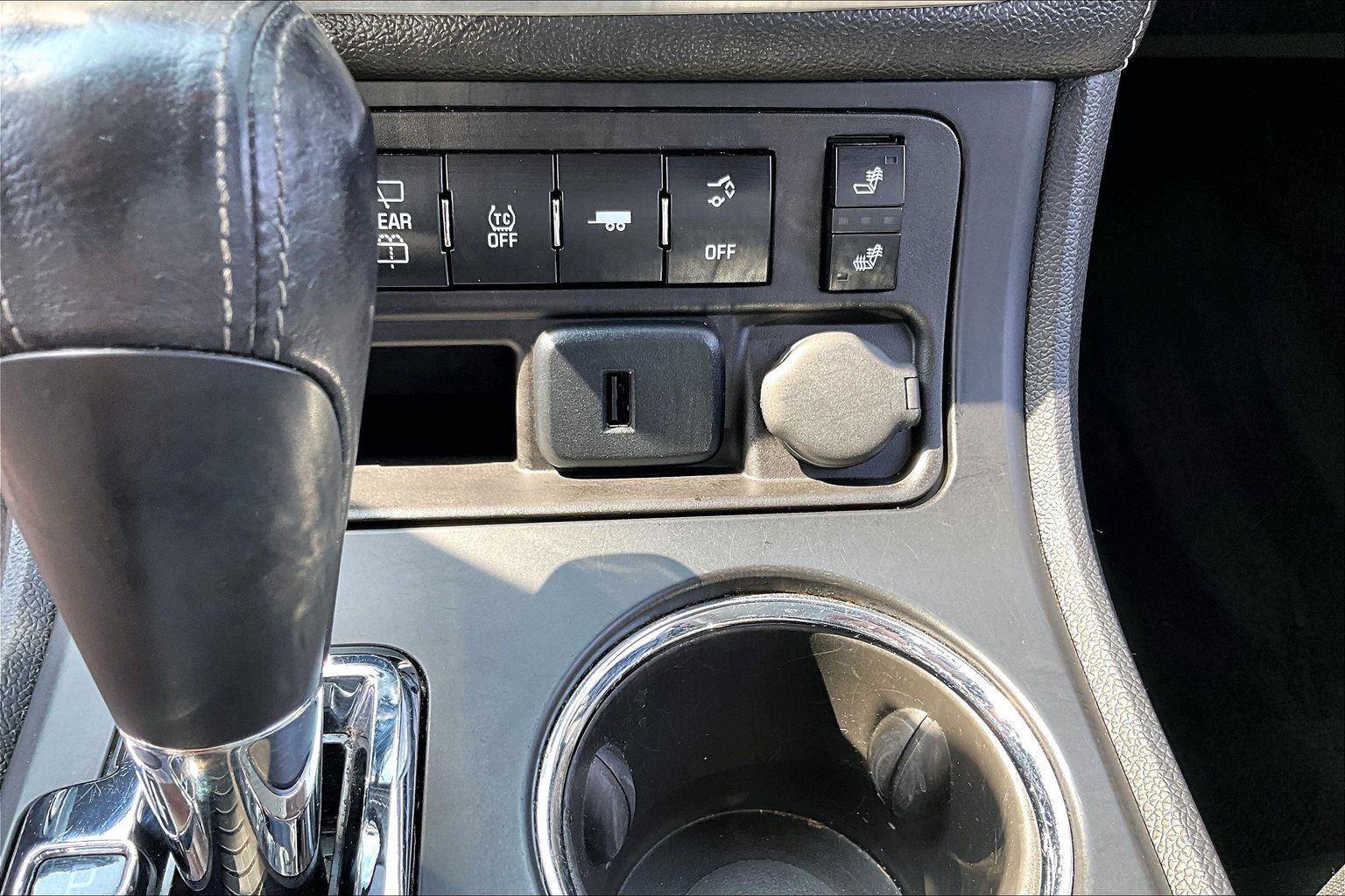 Used 2015 GMC Acadia SLE AWD/4WD image 32