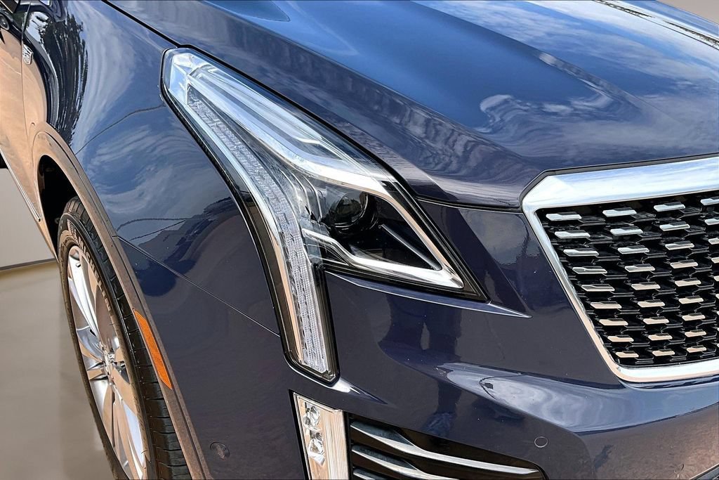 Used 2025 Cadillac XT5 Premium Luxury w/ Technology Package AWD/4WD image 30